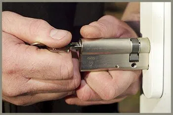 West Town IL Locksmith Store West Town, IL 312-324-3459